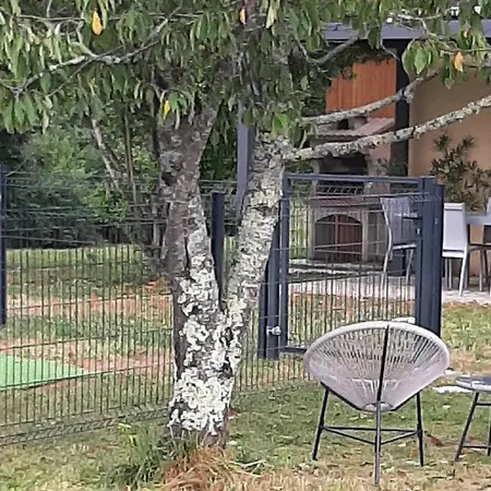 Maison Accueillante à Avec Piscine Privée