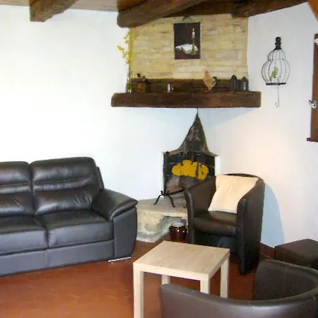 Holiday home Maison Accueillante A Avec Piscine Privee