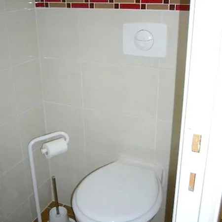 Сasa de vacaciones Maison Accueillante à Avec Piscine Privée *